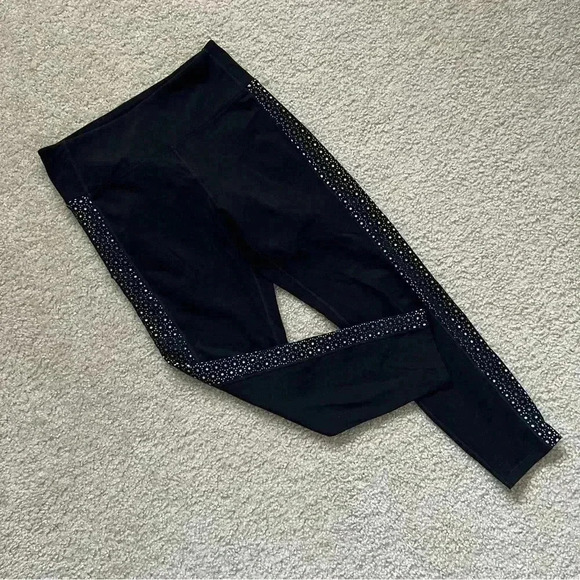 Nanette Lepore Black Mid Rise Leggings Pants Women’s Size Medium - Picture 2 of 15